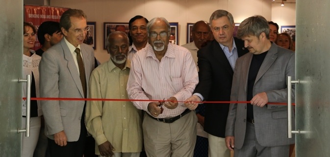 Maxim Pridanov (extreme right) at the inauguration of his exhibition in New Delhi. Source: Alexander Tomas